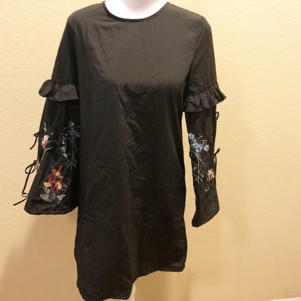 Unique floral embroidered long sleeve